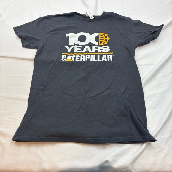 Men's Size Medium Threadfast Caterpillar Employee T-Shirt Black Logo Corinth MS - Picture 1 of 7
